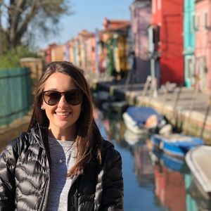 Meet your Posher, Melissa